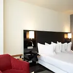 Ac Som By Marriott Hotel L'Hospitalet de Llobregat