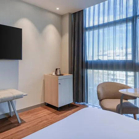 מלון Ac Som By Marriott 4*