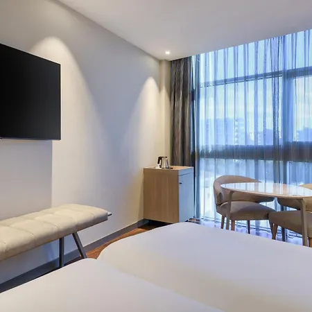 Hotel Ac Som By Marriott 4*