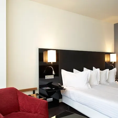 Ac Som By Marriott Hotel L’Hospitalet de Llobregat
